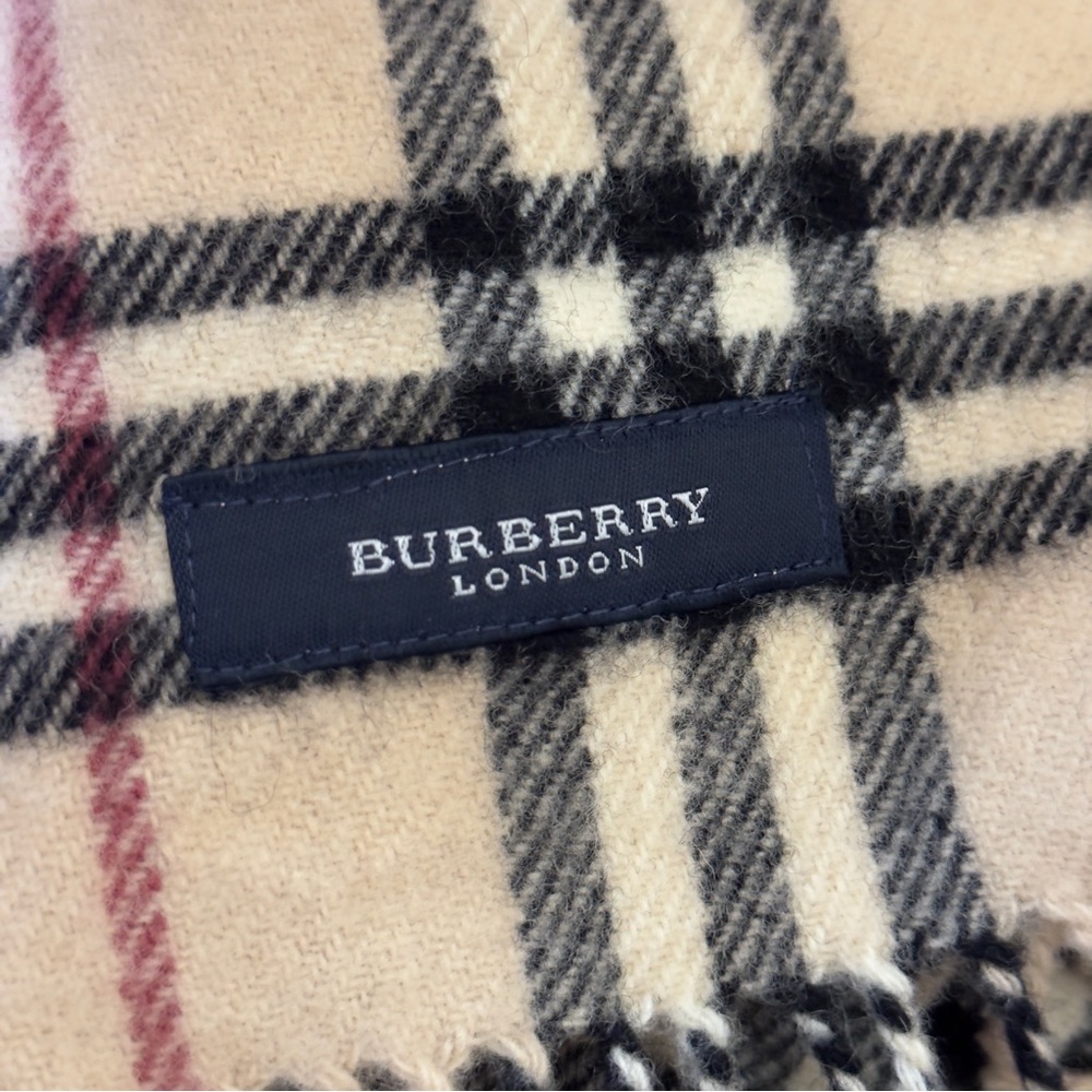 ‼️SOLD‼️Burberry Scarf/Shawl Vintage Classic Check Wool Light Beige color - Picture 6 of 7